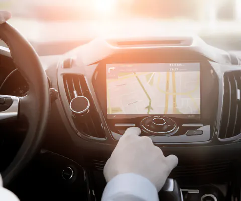 The Types of Vehicle GPS Trackers